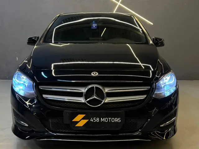 Carro Mercedes-Benz Classe B 2017 200 1.6 Turbo FlexFuel DCT