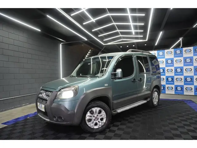 Carro Fiat Doblò 2010 Adventure 1.8 8V (Flex)