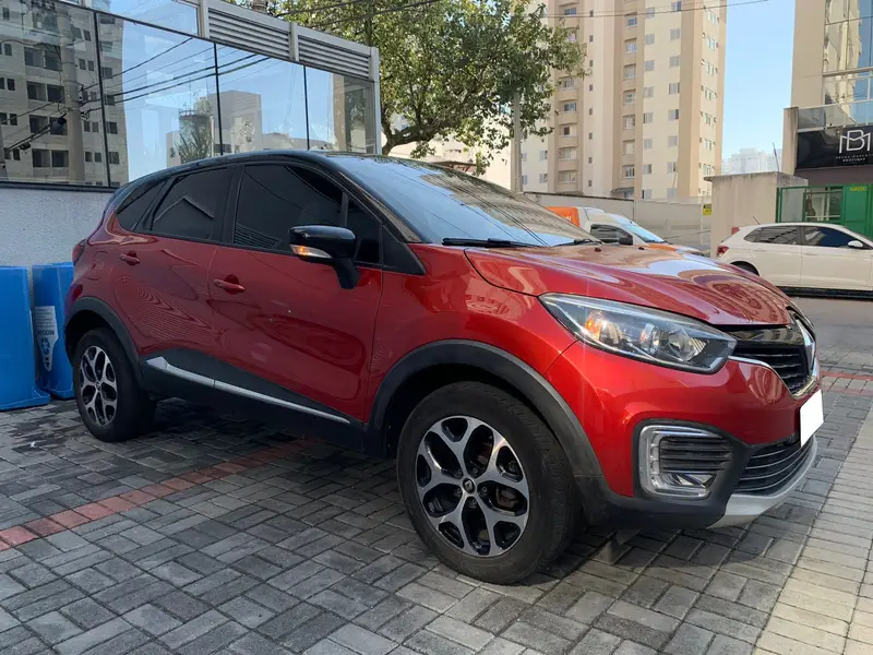 Renault Captur Intense 1.6 16v SCe CVT (Flex)