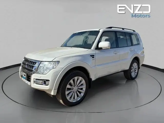 Carro Mitsubishi Pajero 2017 3.2 DI-D HPE 4WD (Aut)