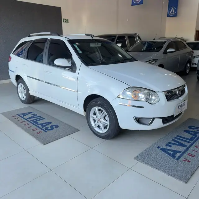 Carro Fiat Palio 2014 Attractive 1.4 8V (Flex)