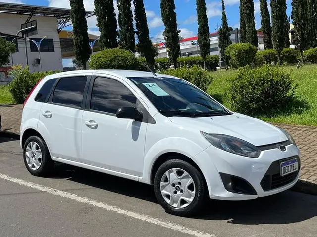 Carro Ford Fiesta Hatch 2014 SE 1.0 RoCam (Flex)