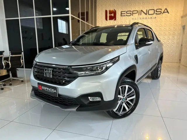 Carro Fiat Strada 2025 Volcano 1.3