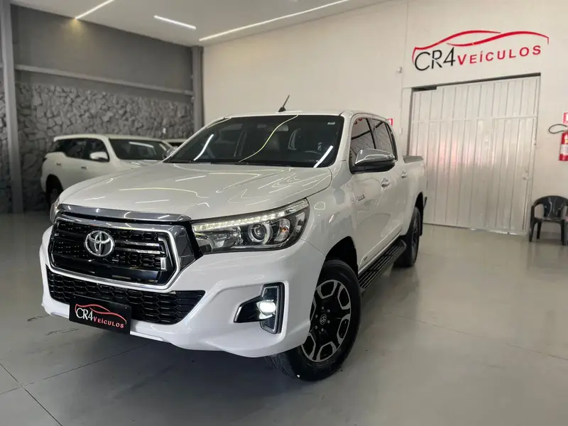 Toyota Hilux Cabine Dupla Hilux 2.8 TDI SRX CD 4x4 (Aut)
