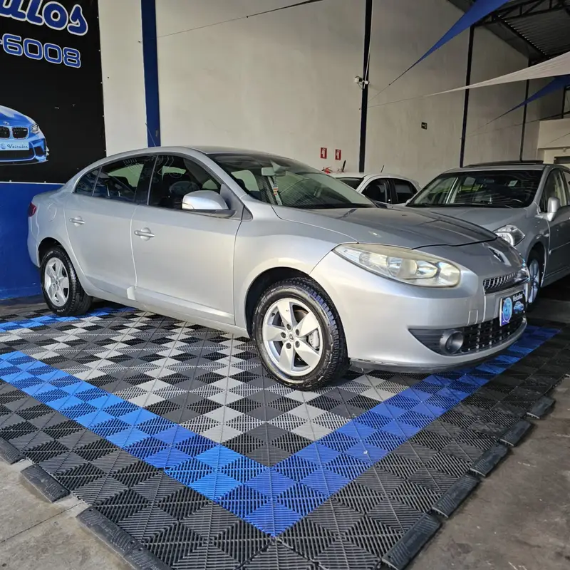 Renault Fluence 2.0 16V Dynamique (Flex)