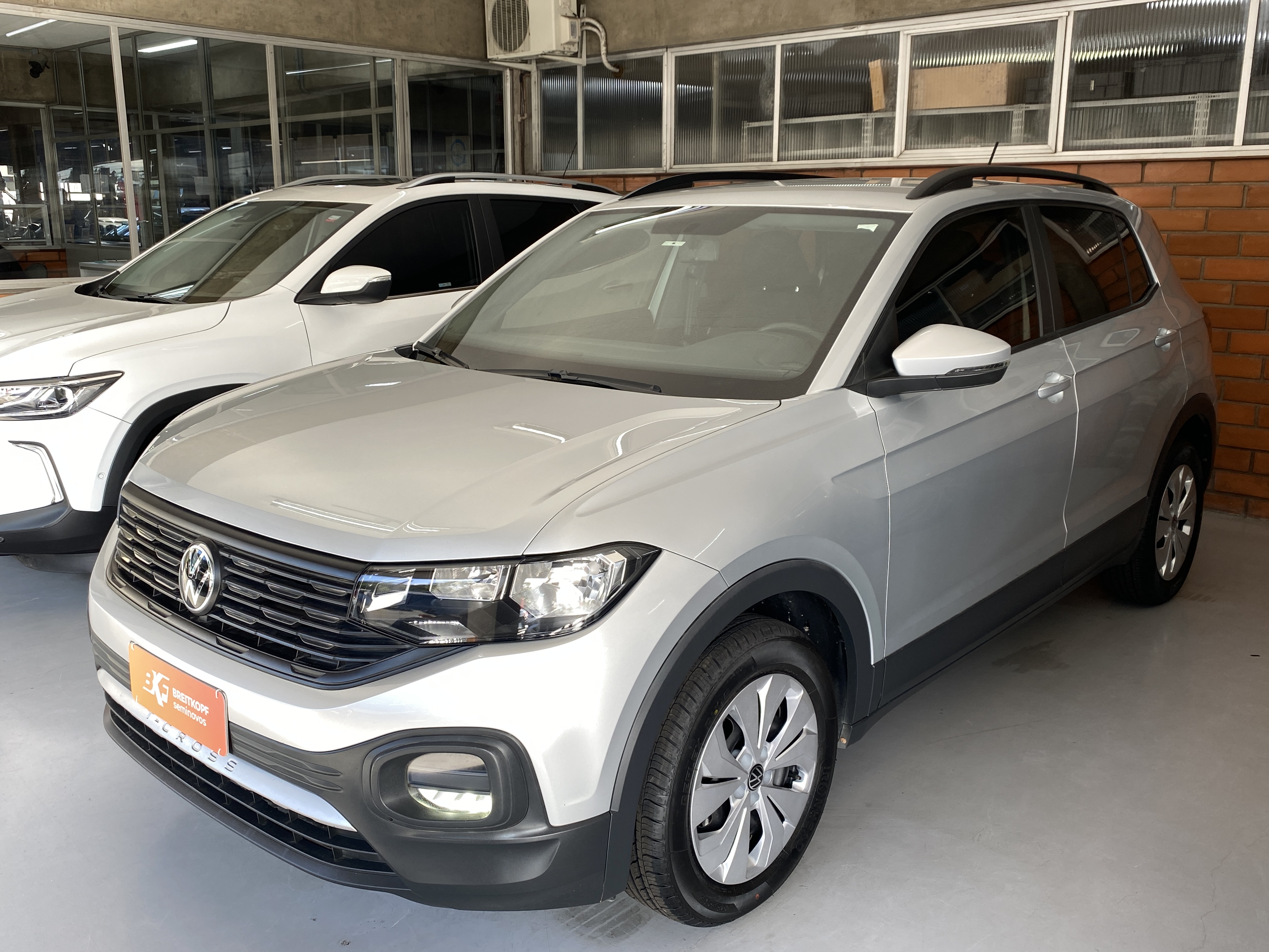 vw - volkswagen 1.0 200 tsi sense (aut) (flex)