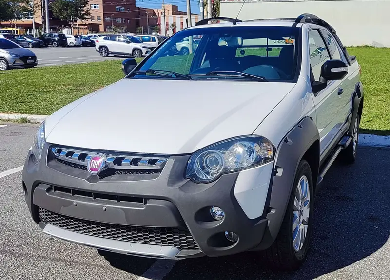 Fiat Adv.1.8 16V Dualogic Flex CD