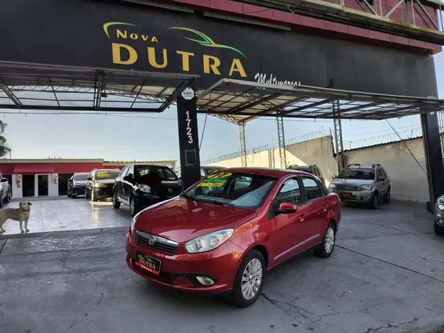 Carro Fiat Grand Siena 2014 Essence 1.6 16V (Flex)