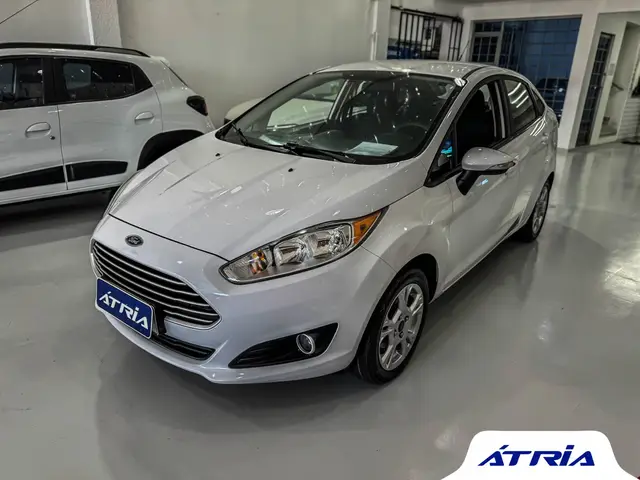 Carro Ford New Fiesta Sedan 2015 1.6 SE PowerShift (Flex)
