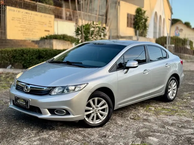 Carro Honda Civic 2014 New  LXS 1.8 16V i-VTEC (Flex)