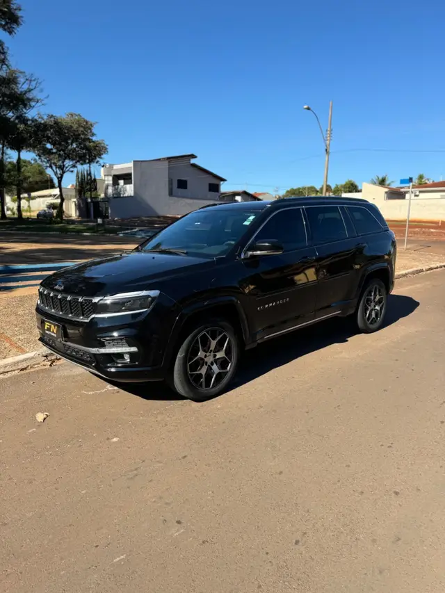 Carro Jeep Commander 2023 Overland 2.0 TD380