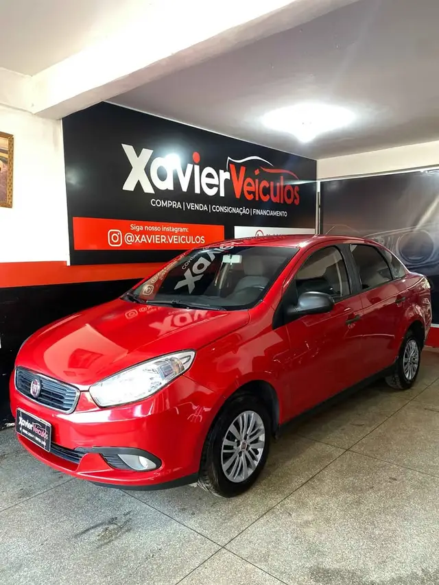 Carro Fiat Grand Siena 2018 Attractive 1.0 (Flex)