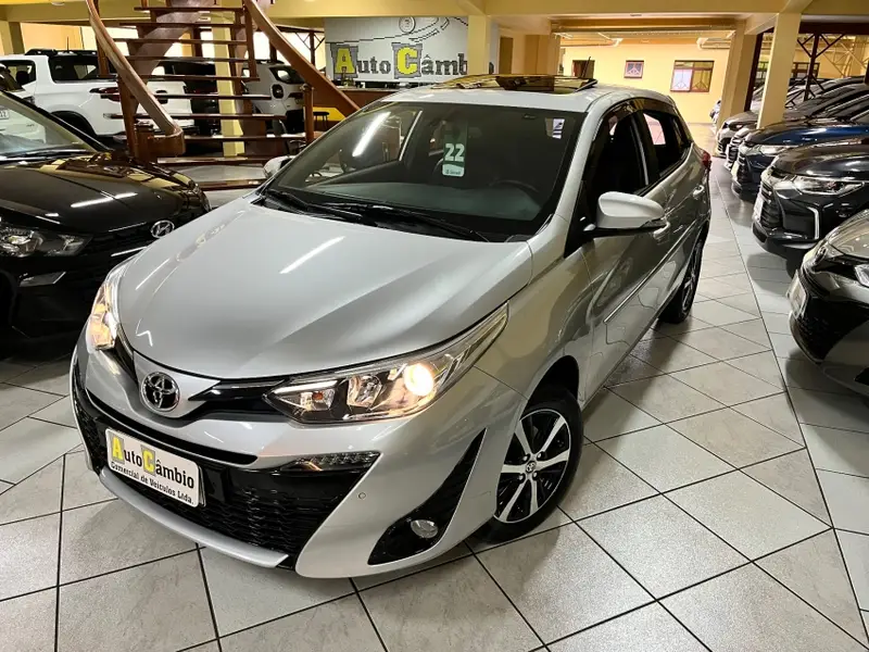 Toyota 1.5 XLS Connect CVT (Flex)