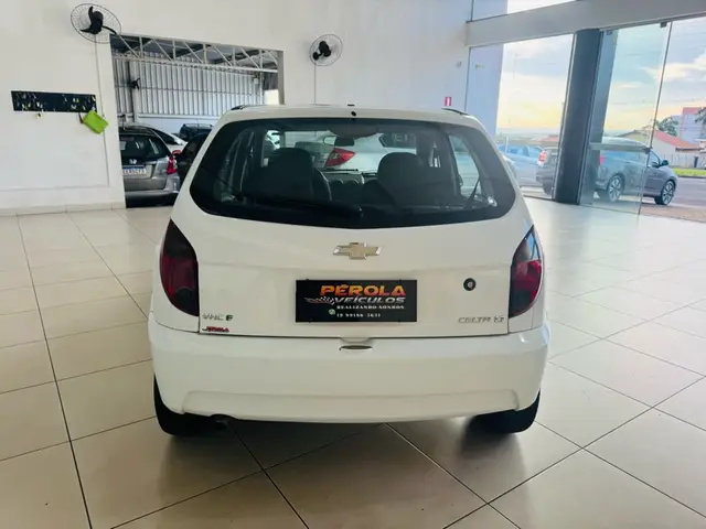 Carro Chevrolet Celta 2013 LT 1.0 (Flex)