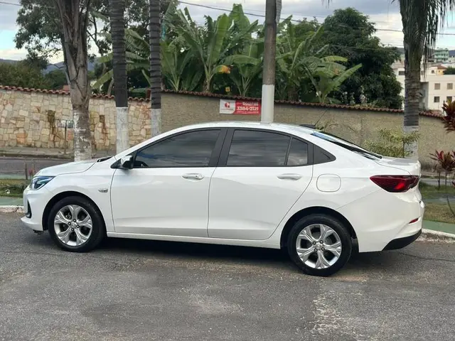Carro Chevrolet Onix 2023 1.0