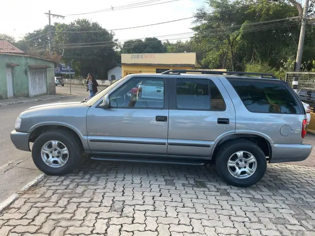 Carro Chevrolet Blazer 1997 DLX 4x2 4.3 SFi V6