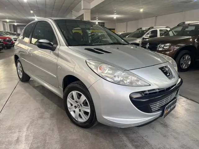 Carro Peugeot 207 2011 Hatch XR 1.4 8V (flex) 2p