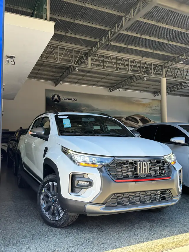 Carro Fiat Strada 2025 Ultra 1.0 Turbo