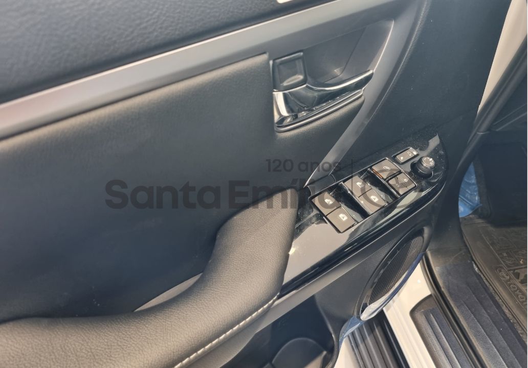 SW4 SRX Platinum 2.8 Turbodiesel 4x4 (Aut.) (7 Lugares)