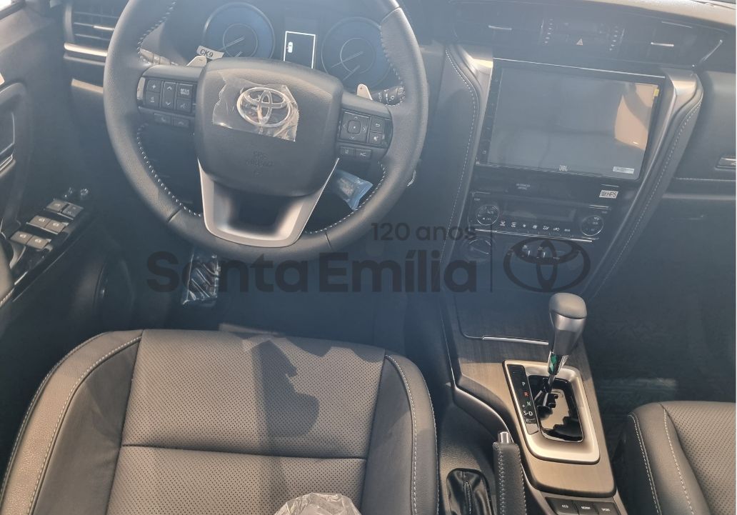 SW4 SRX Platinum 2.8 Turbodiesel 4x4 (Aut.) (7 Lugares)