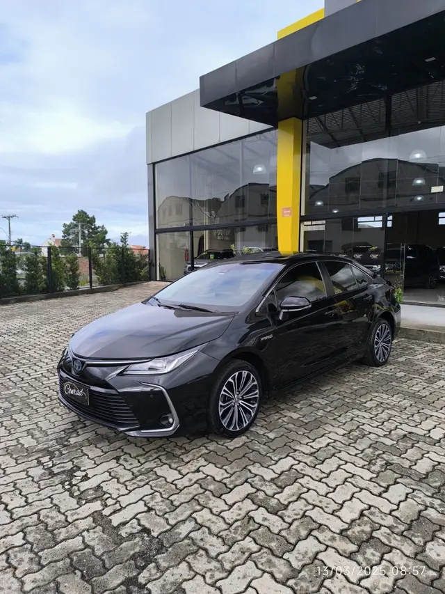 Carro Toyota Corolla 2022 Altis Premium Hybrid 1.8 (Flex) (Aut)