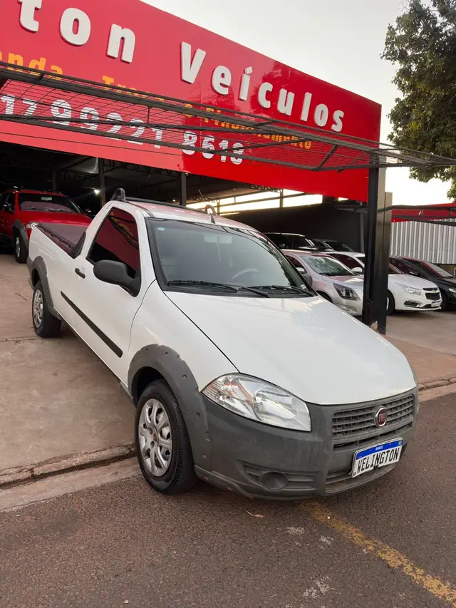 Carro Fiat Strada 2013 Working 1.4 (Flex)