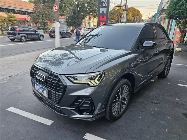 Carro Audi Q3 2023 Performance Black 2.0