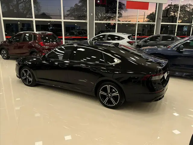 Carro Honda Accord 2023 Sedan 2.0 Aut. (Híbrido)