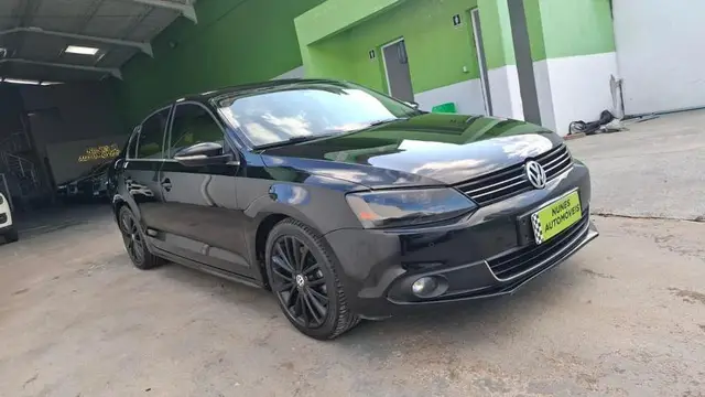 Carro Volkswagen Jetta 2014 2.0 Comfortline (Flex)