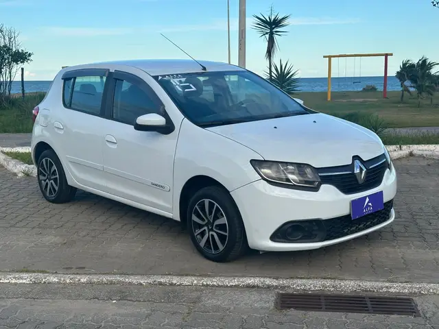 Carro Renault Sandero 2015 Expression 1.6 8V