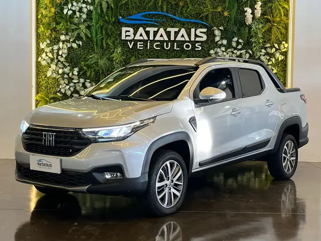 Carro Fiat Strada 2023 Volcano 1.3 8V CD AT