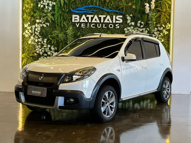 Carro Renault Sandero Stepway 2014 1.6 8V (flex)