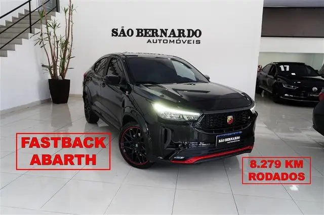 Carro Fiat Fastback 2024 Abarth