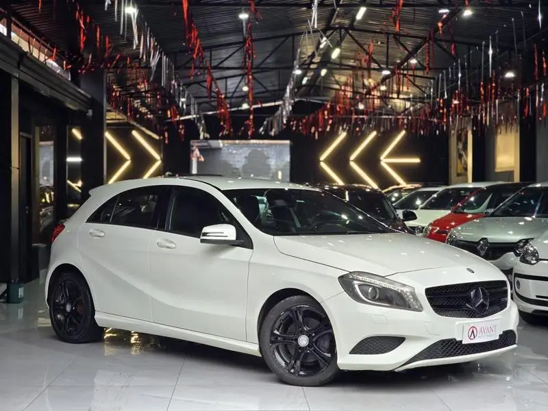 Mercedes-Benz 200 Urban 1.6 DCT Turbo