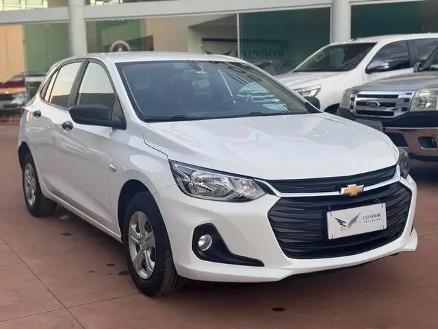 Carro Chevrolet Onix 2024 1.0