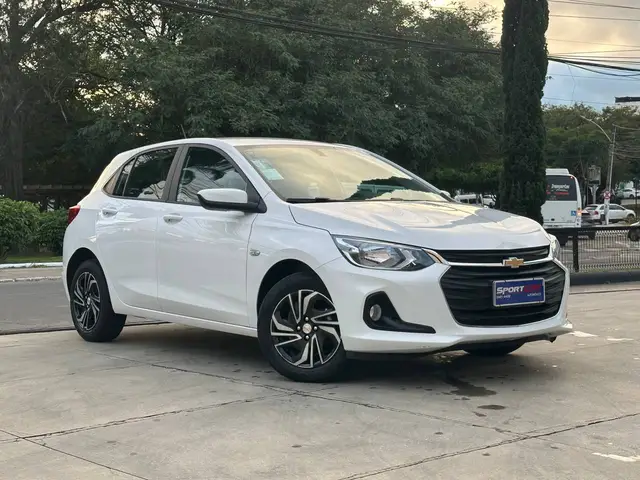 Carro Chevrolet Onix 2024 LT 1.0 Turbo