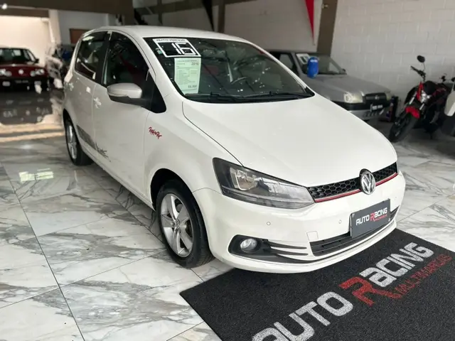Carro Volkswagen Fox 2016 1.6 MSI Rock in Rio (Flex)