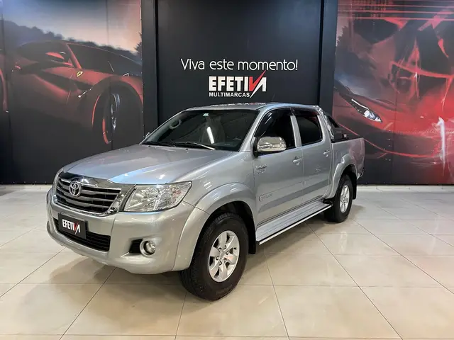 Carro Toyota Hilux Cabine Dupla 2015 Hilux 2.7 SR CD 4x2 (Flex) (Aut)