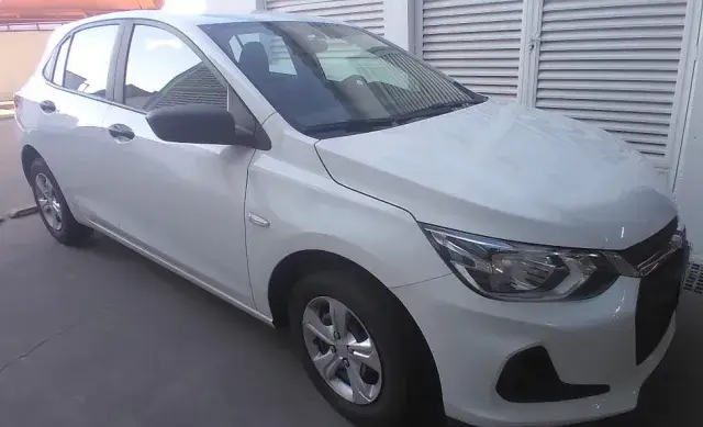 Carro Chevrolet Onix 2024 1.0