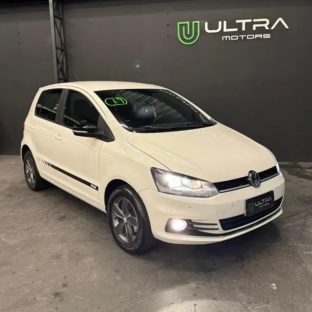 Carro Volkswagen Fox 2017 1.6 MSI Run (Flex)