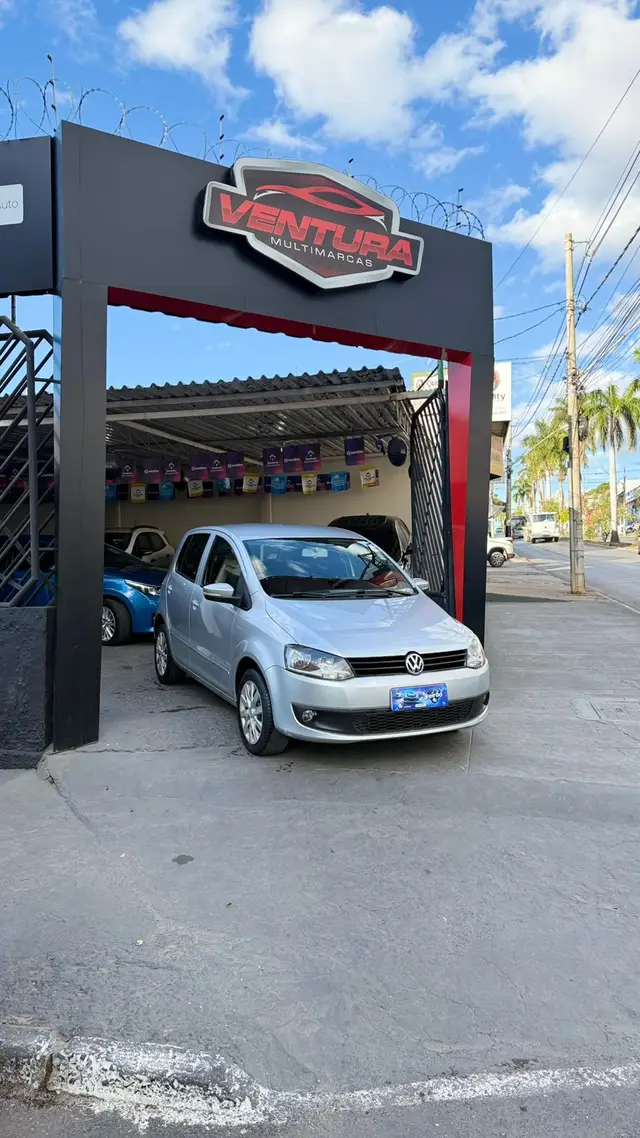 Carro Volkswagen Fox 2011 1.6 8V (Flex)
