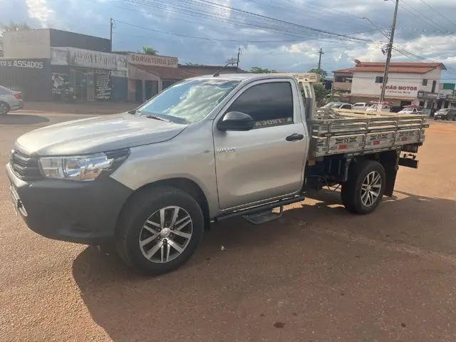 Carro Toyota Hilux Cabine Simples 2021 2.8 TDI CS Chassi 4x4