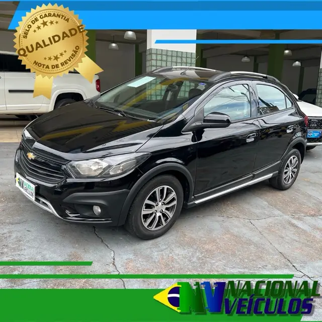 Carro Chevrolet Onix 2018 1.4 Activ SPE/4 (Aut)
