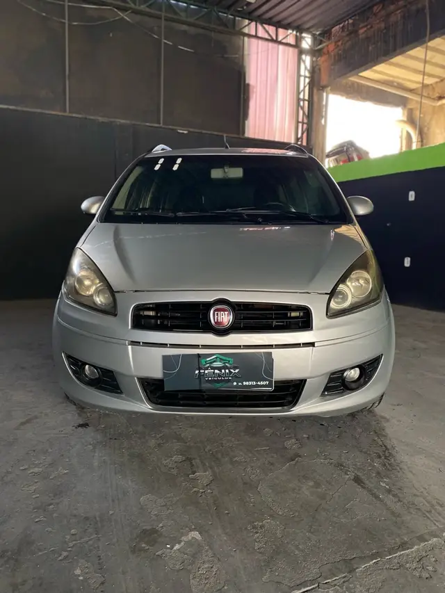 Carro Fiat Idea 2011 Sporting 1.8 16V E.TorQ (Flex)