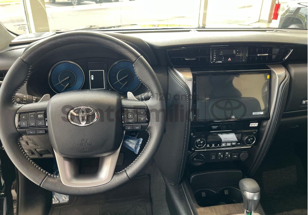 SW4 SRX Platinum 2.8 Turbodiesel 4x4 (Aut.) (7 Lugares)