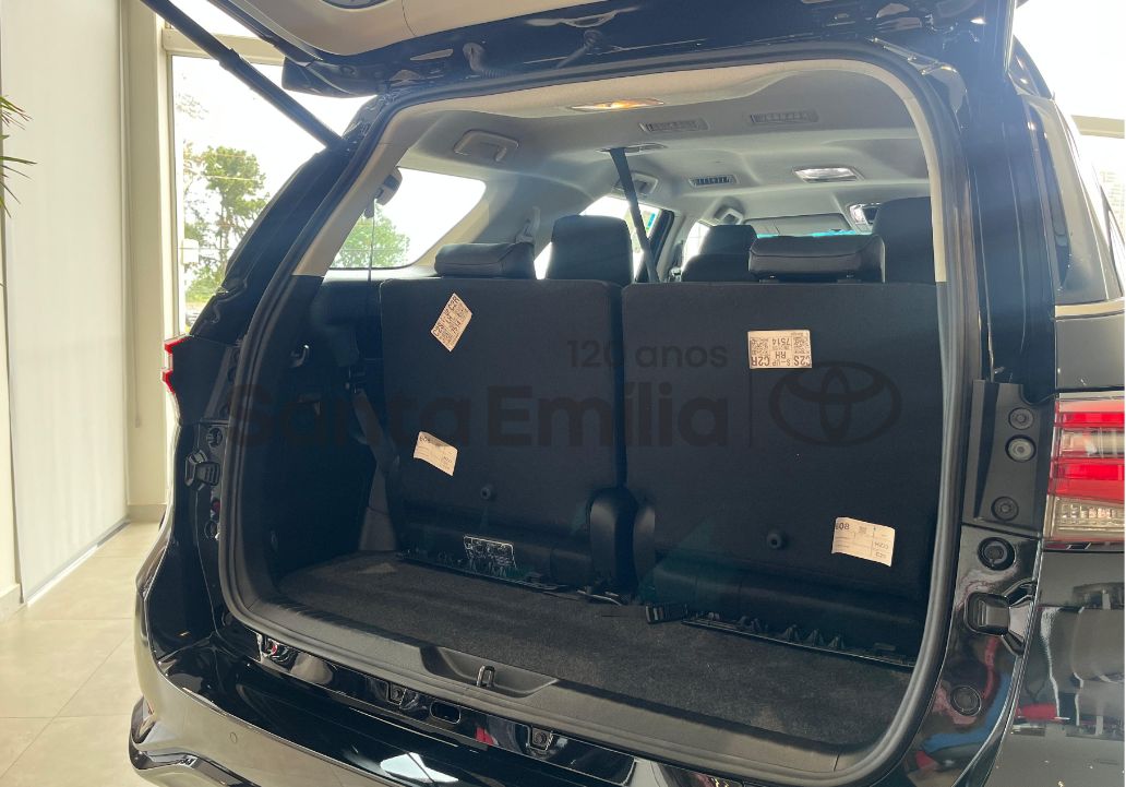 SW4 SRX Platinum 2.8 Turbodiesel 4x4 (Aut.) (7 Lugares)