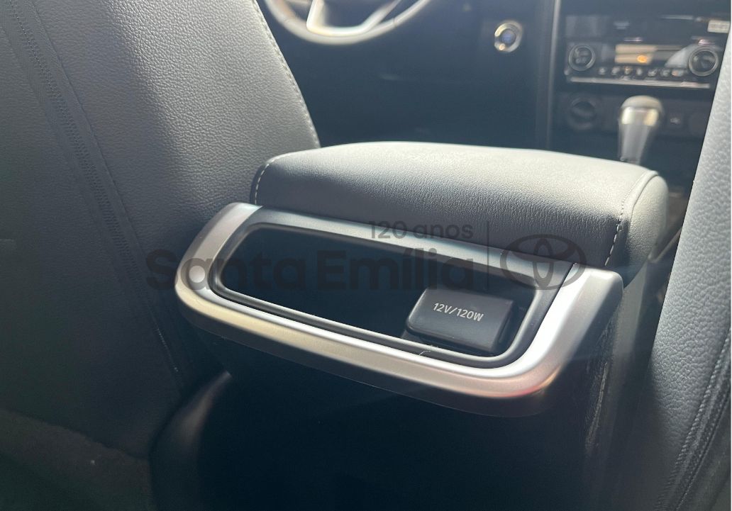 SW4 SRX Platinum 2.8 Turbodiesel 4x4 (Aut.) (7 Lugares)