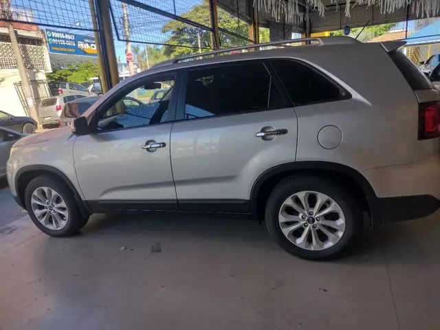 Carro Kia Sorento 2015 2.4 16V 4x2 (Aut)