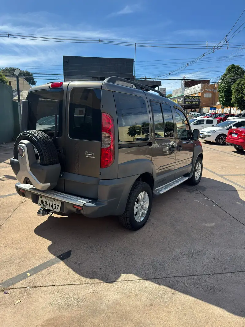 Fiat Doblò Adventure 1.8 16V (Flex)