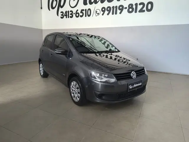 Carro Volkswagen Fox 2014 1.0 TEC (Flex) 4p